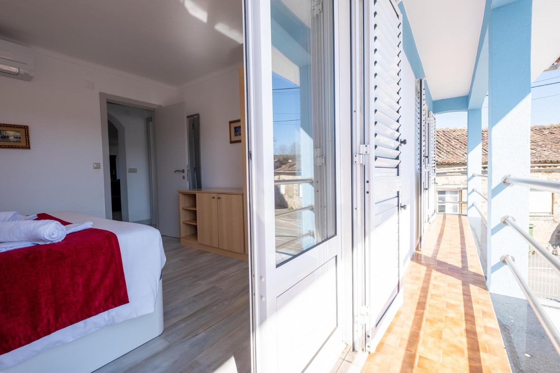 Villa Montes Guesthouse Coja Dış mekan fotoğraf